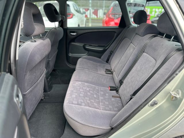 Toyota Avensis  1.8 Linea Sol