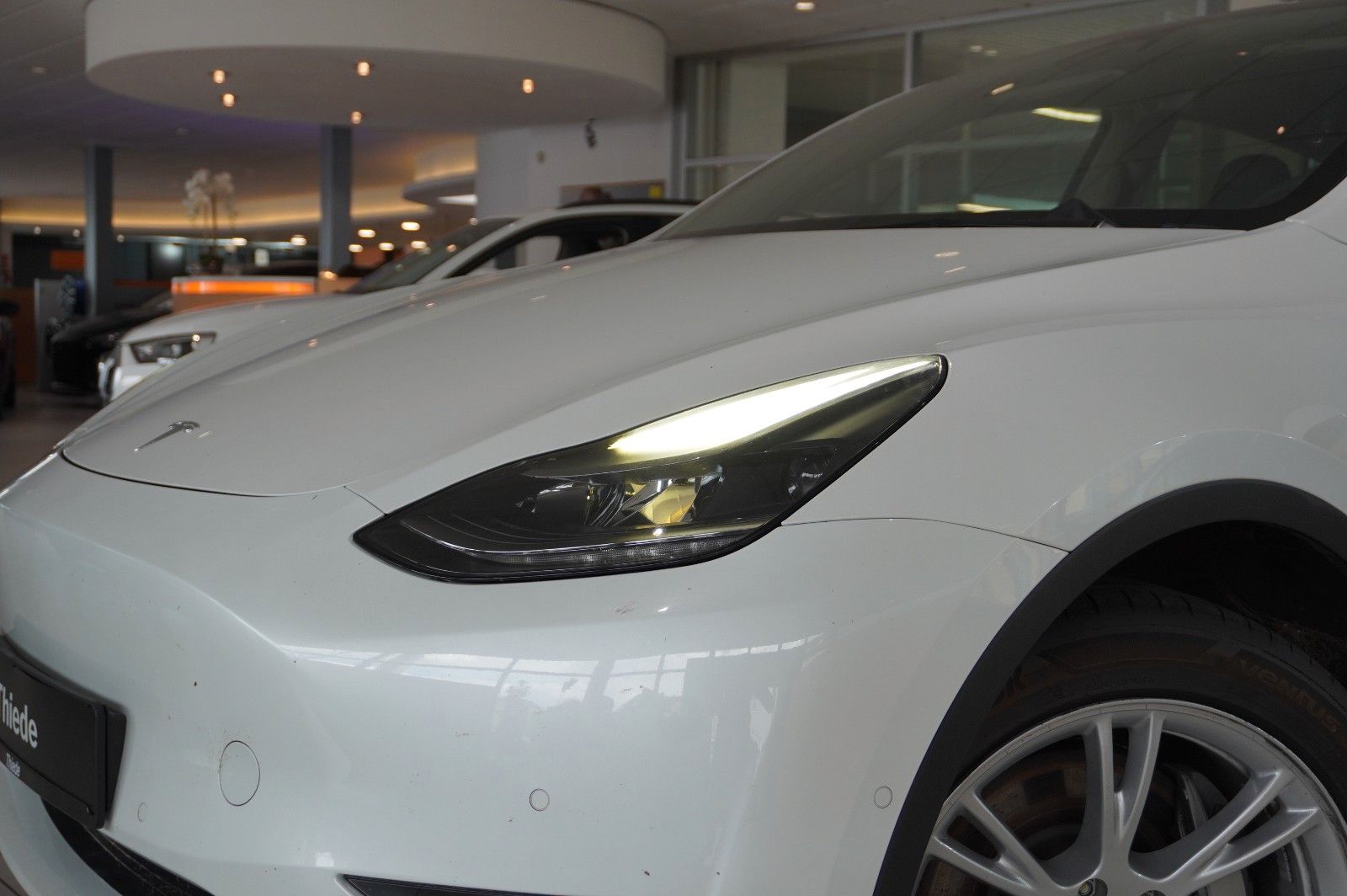 Tesla Model Y LONGRANGE DUAL-MOTOR NAVI LED KAMERA DAB foto 5