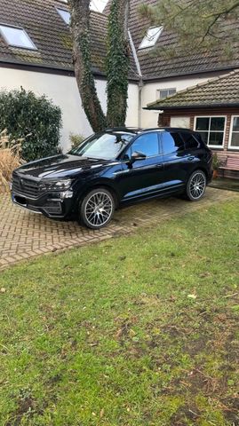VW Touareg CR 3.0 V6 TDI, R-Line Black, AHK, Matrix
