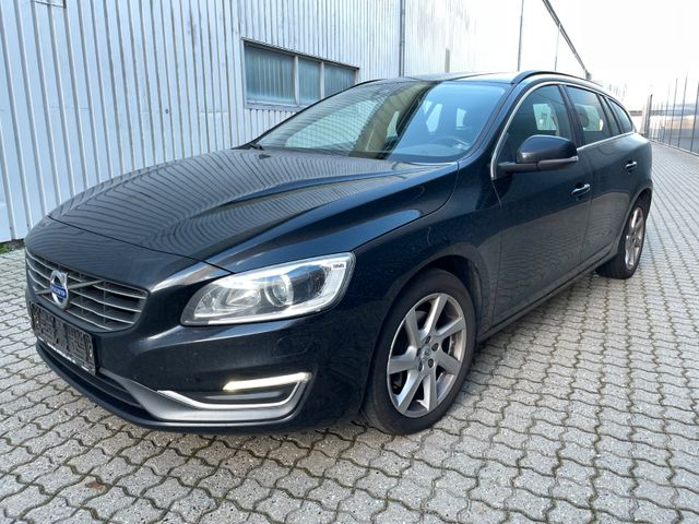 Volvo V60 2.0 D4 180PS  Kombi Momentum NR: 28605