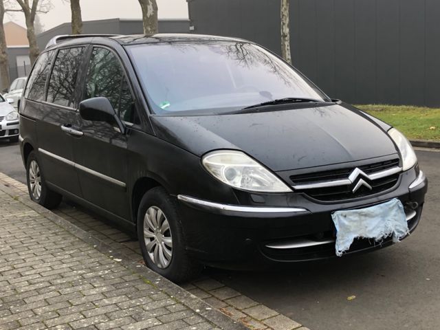 Citroën C8 HDi 135 FAP Attraction DIESELPUME DEFECT