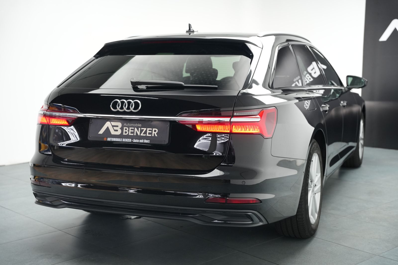 Fahrzeugabbildung Audi A6 Avant 35 TDI *Virtual*Navi*SHZ*AHK*Klima*