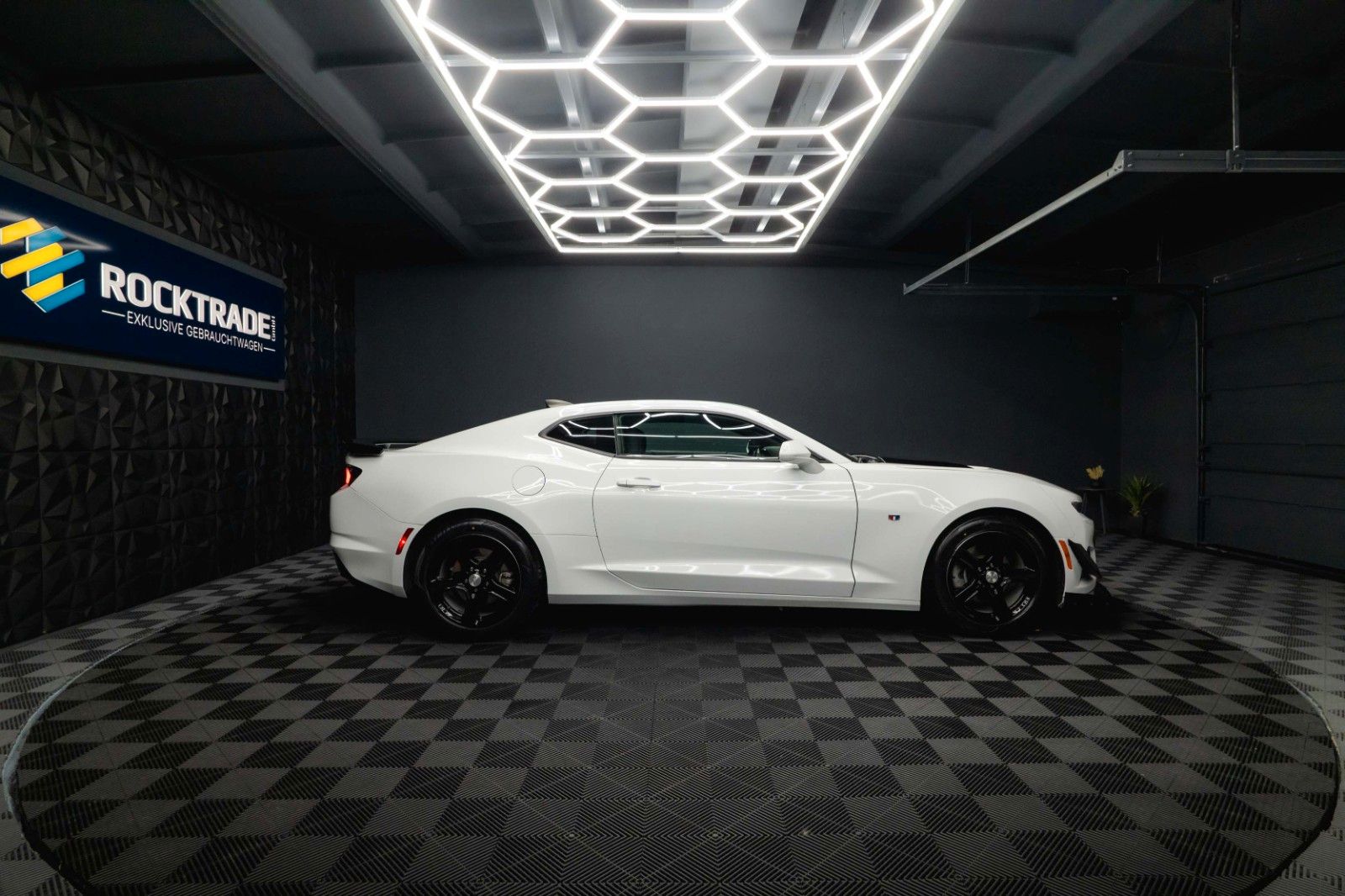 Fahrzeugabbildung Chevrolet Camaro 2.0 Turbo Coupe ZL1 Package *CarPlay*LED*