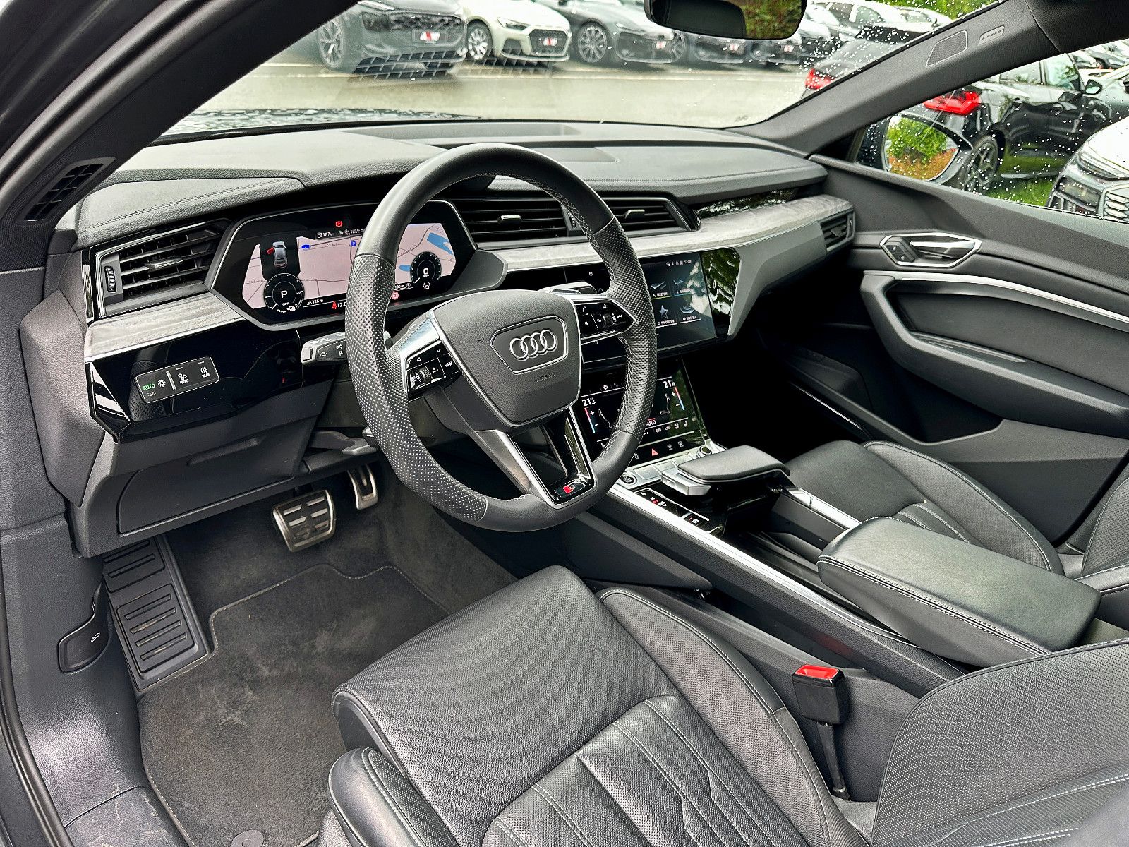 Audi Q8 e-tron - Bild 10