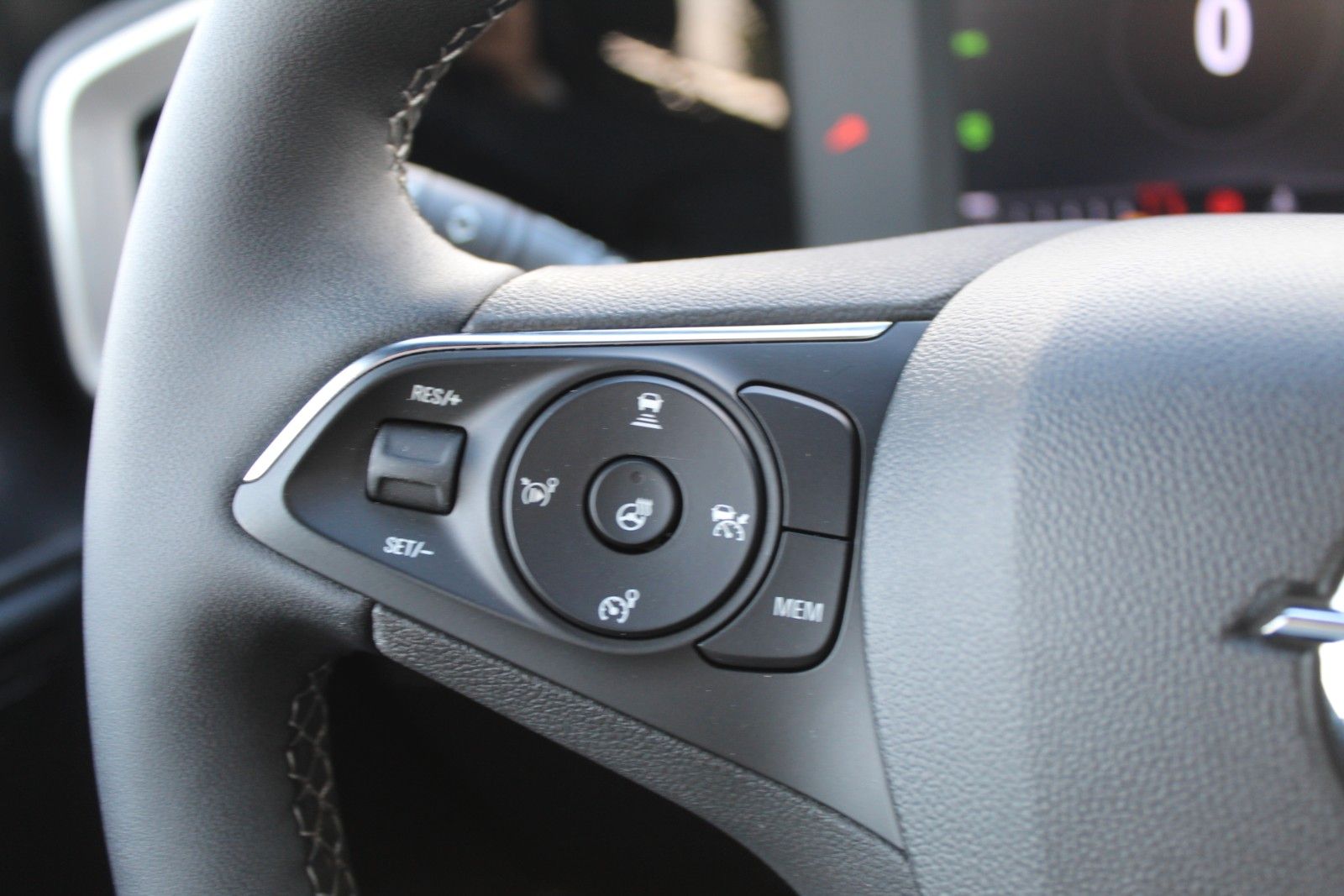Fahrzeugabbildung Opel Mokka GS Line Intellilux*Kamera*Allw.*Sitzh.