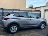 Opel Grandland (X) 1.2 Turbo 96kW Innovation Auto... - silberne Opel Grandland (X)