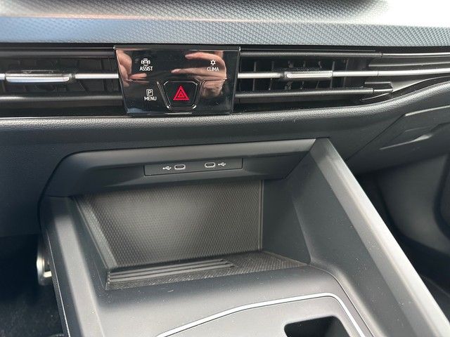 Fahrzeugabbildung Volkswagen Golf VIII 2.0TDI DSG "GOAL" LED+ACC+AHK+KAM+++