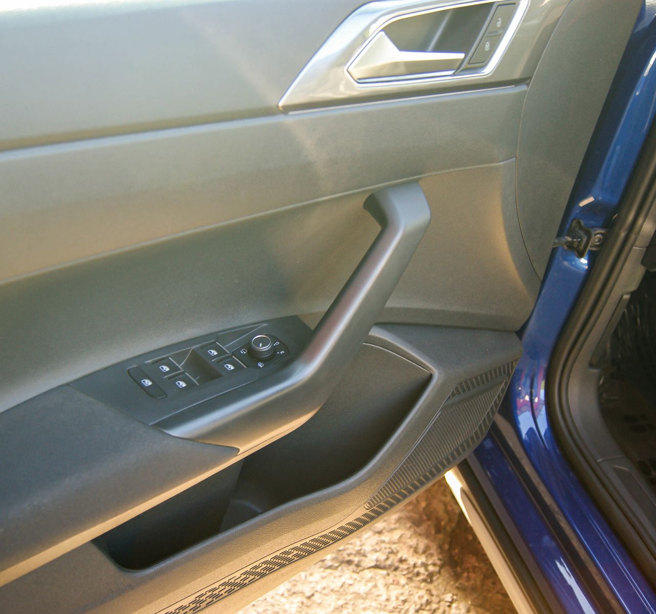 Fahrzeugabbildung Volkswagen Taigo 1.5 DSG Style IQ-LIGHT NAVIGATION VIRTUAL