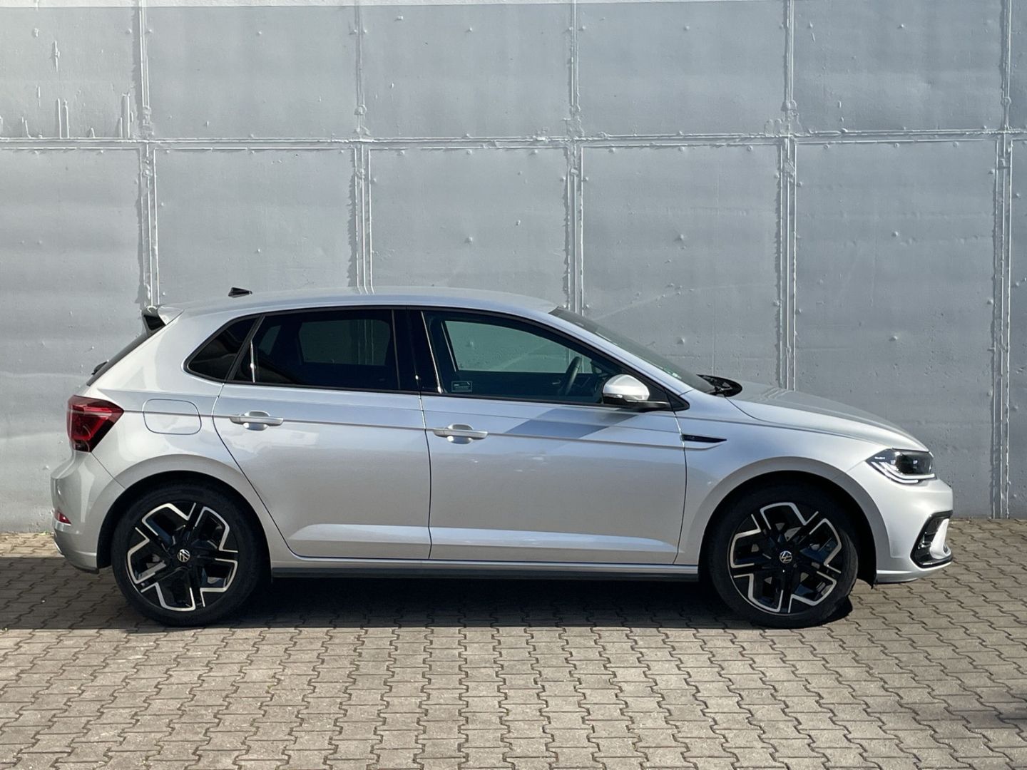 Polo 1.0 TSI DSG R-Line Kamera/Navi/App-Connect/