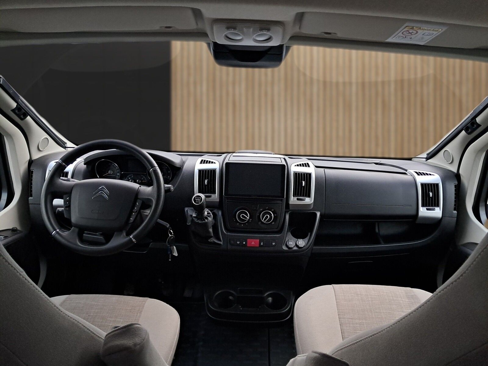 Fahrzeugabbildung Pössl 2Win Vario Citroen 165 PS Mark./AHK/Navi/Solar