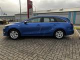 Kia Ceed SW 1.0 T Vision Komfort Plus Navigation - mit Benzin-Antrieb: Scheckheftgepflegt, Kombi, mit Klimaanlage