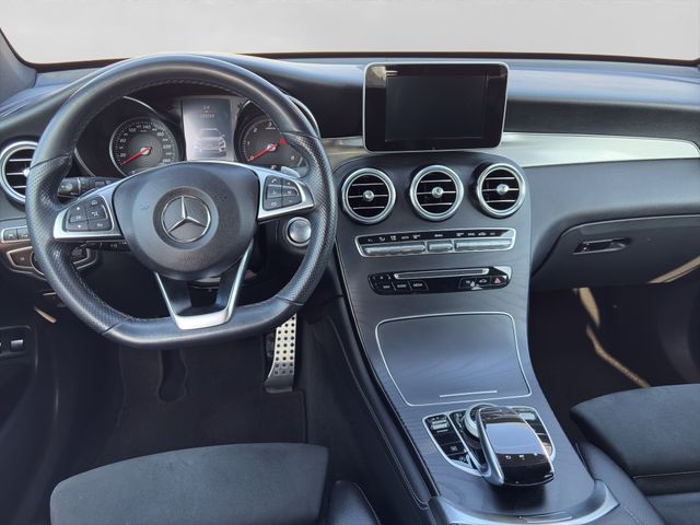 Fahrzeugabbildung Mercedes-Benz GLC 220d 4Matic+AMG+LED+CarPlay+Kamera+Spur+AHK