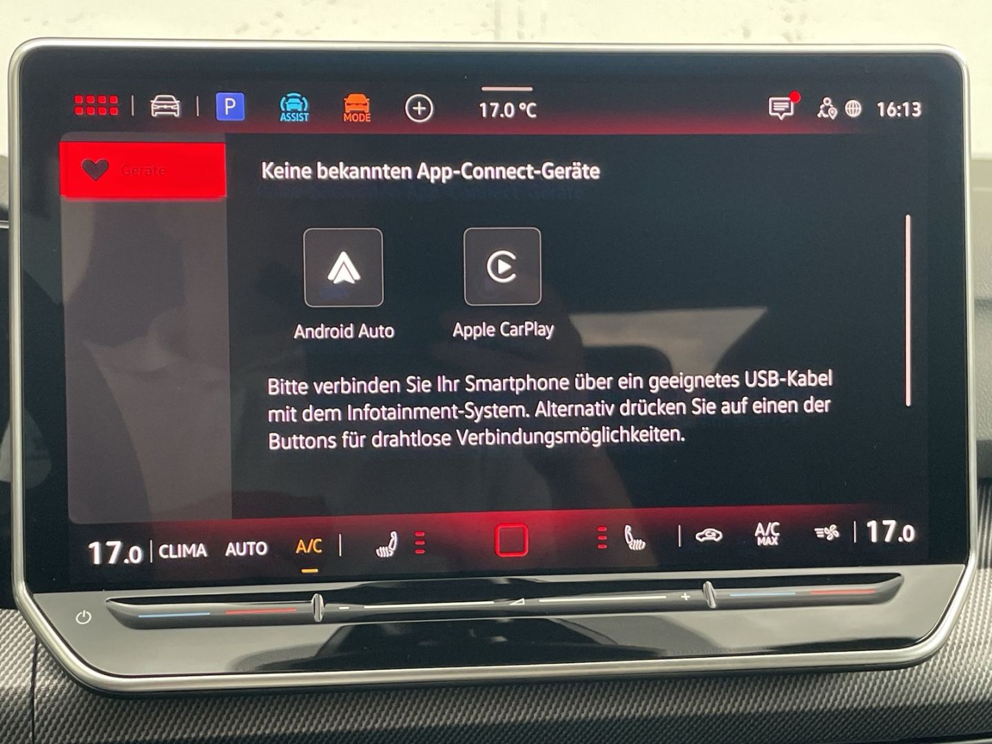 Golf VIII 1.5 eTSI DSG R-Line HUD/AHK/Kamera/ACC