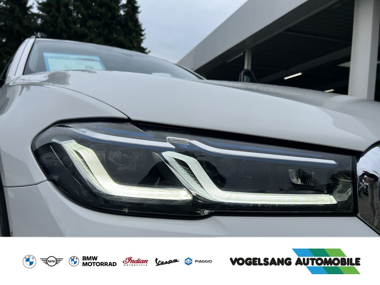 Fahrzeugabbildung BMW 520 dxDriveTouring,Standheizung,Laserlicht,HeadU