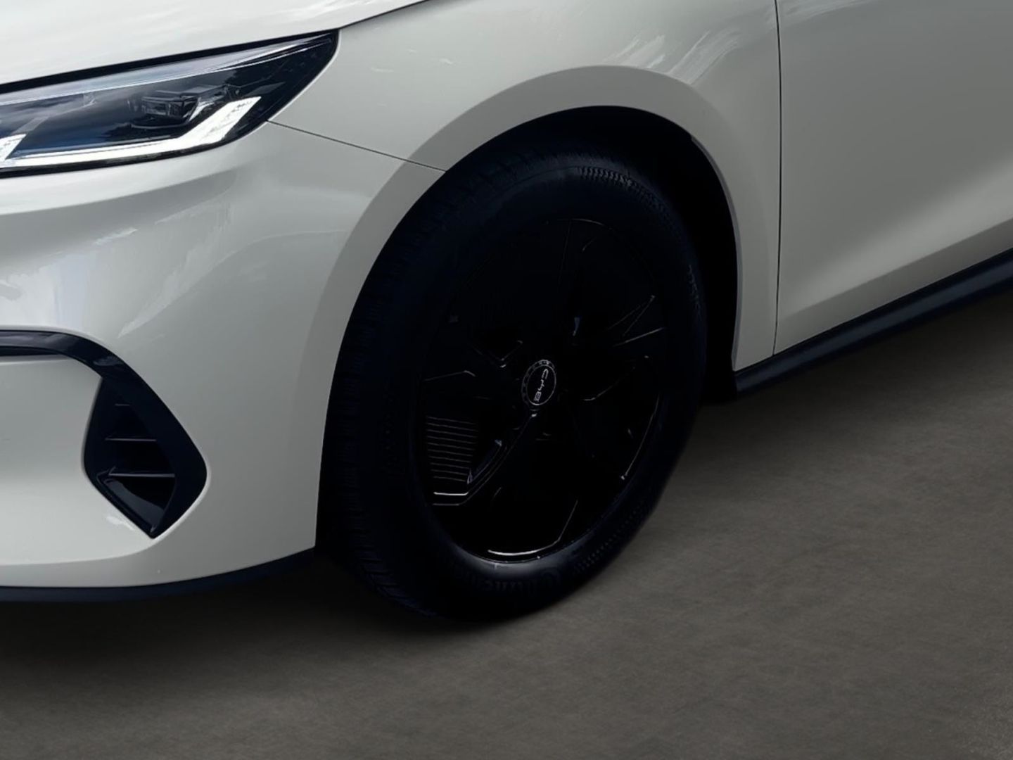 BYD SEAL 6