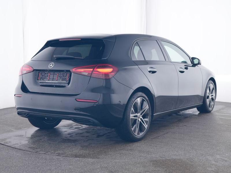 Mercedes-Benz A 180 180, 7G-DCT, Progr. Adv. Plus,  Night-P... imagem 3