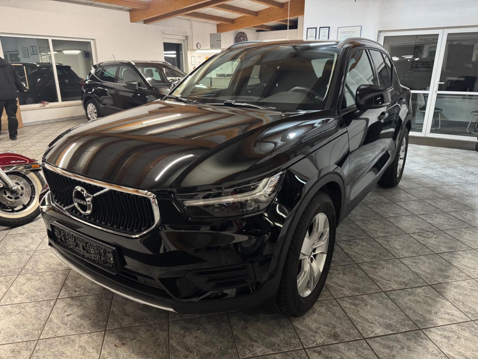 Volvo XC 40 Momentum 2WD/Navi/Winterp/Parkass. Pro