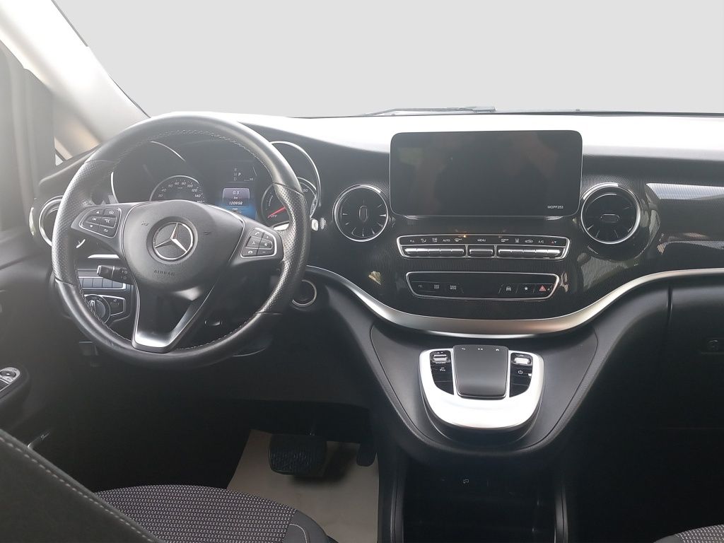 Fahrzeugabbildung Mercedes-Benz EQV 300 Lang 360*KeyLess*LED*PDC*SpurH*SpurW*AUT