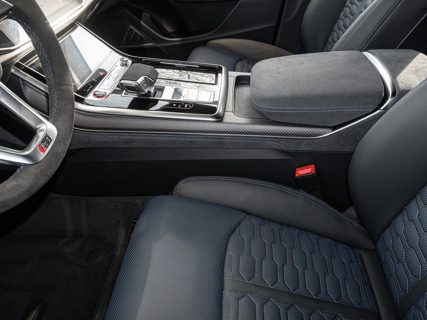 Audi RSQ8 - Bild 13