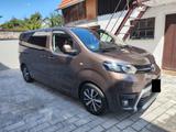 Toyota Proace (Verso) 2,0-l-D-4D 130kW L1 Family Co... - Toyota Proace (Verso): 8 Sitzer