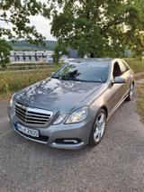 Mercedes-Benz E 350 4MATIC - - Mercedes-Benz E 350 aus 2009: 4matic