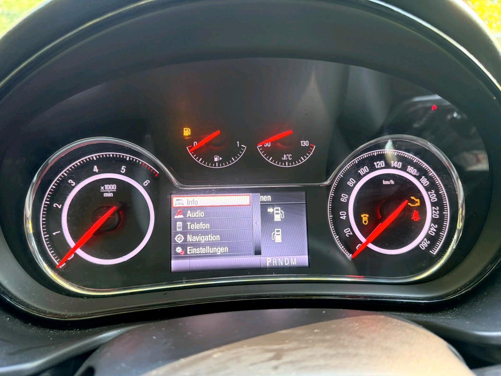 Opel Insignia 2013 — engine 120 HP (88kW)