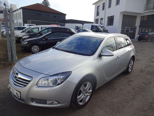 Opel Insignia A Sports Tourer*Turbo*220.PS*Leder*Navi