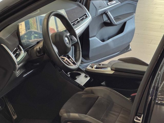 BMW iX2 - Bild 8