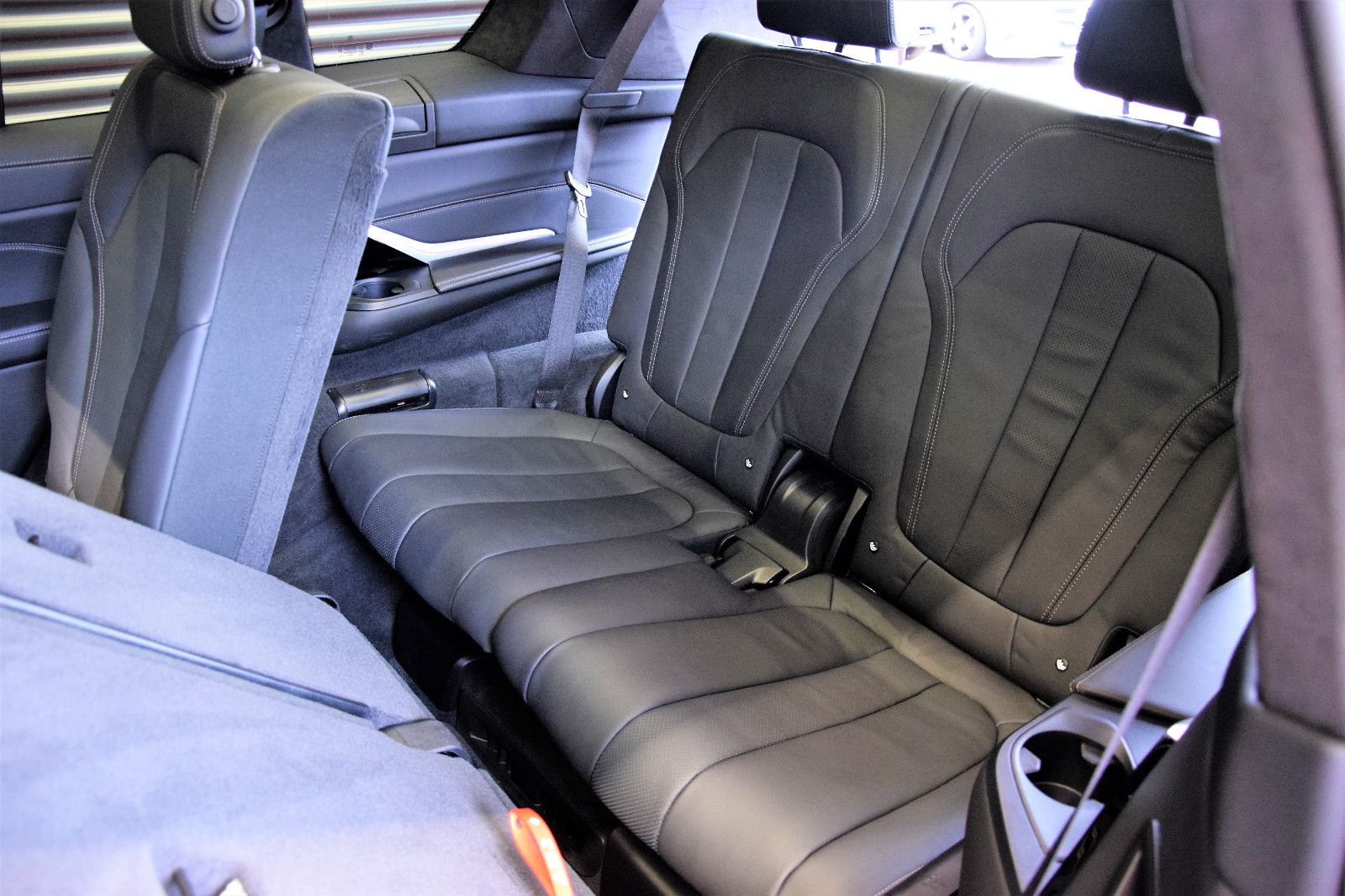 Fahrzeugabbildung BMW X7 xDrive 40d M Sport Pano HuD ACC 360° 7 Sitze