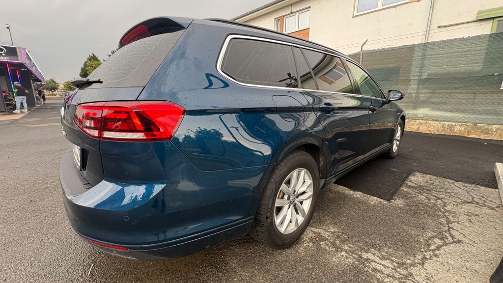 Image of Volkswagen Passat Variant