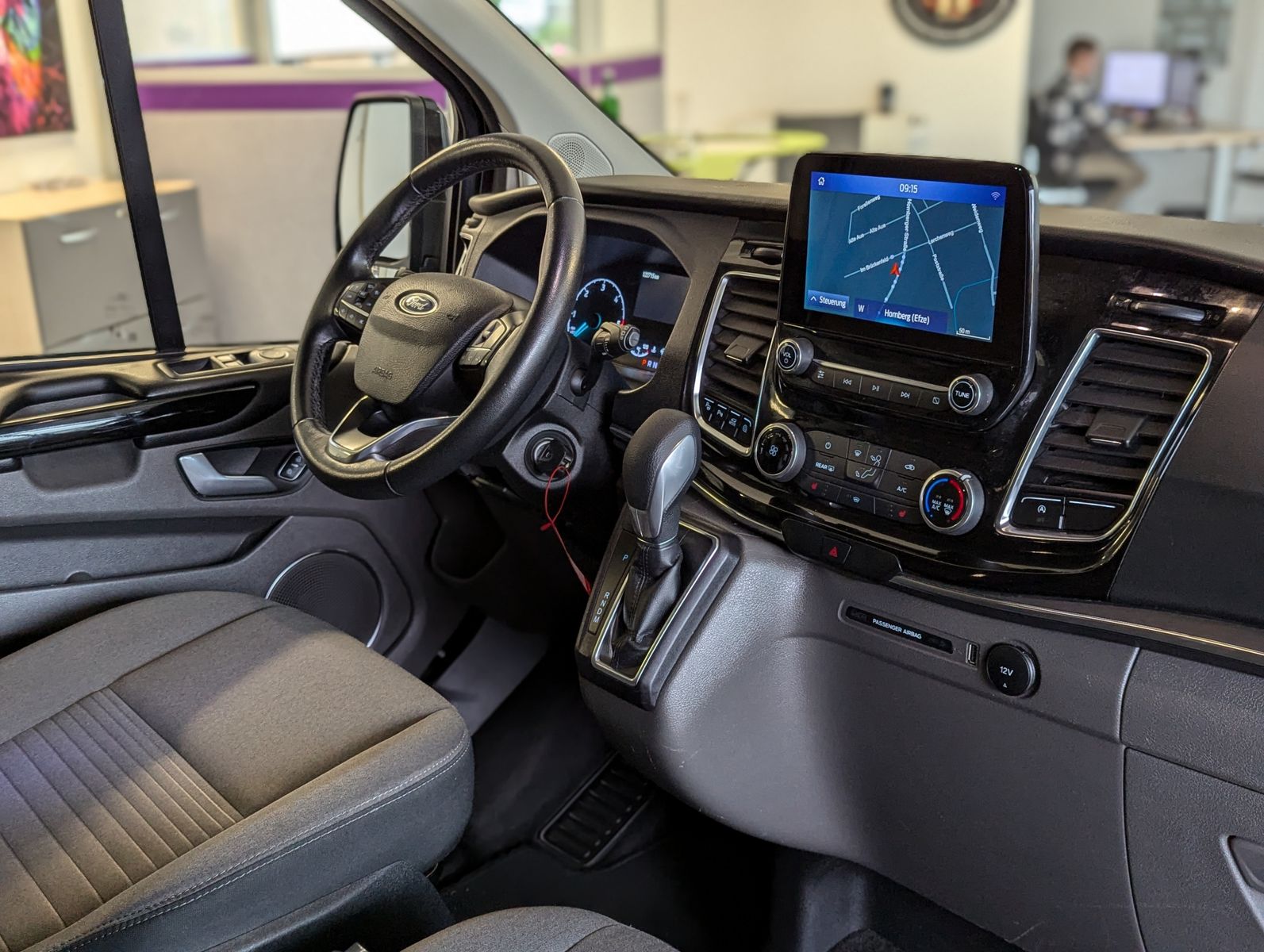 FORD Tourneo Custom 320 L2 Titan. 9-Sitze ACC Cam AHK - Image 21