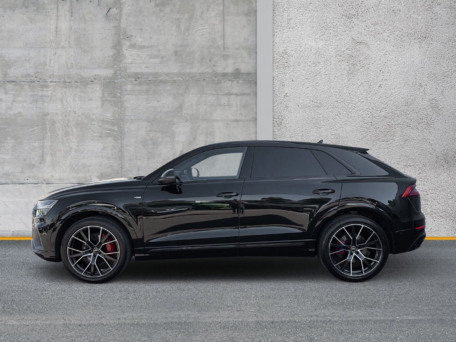 Audi Q8 50 TDI qu competition plus ALLRADLENKUNG  PAN imagem 2