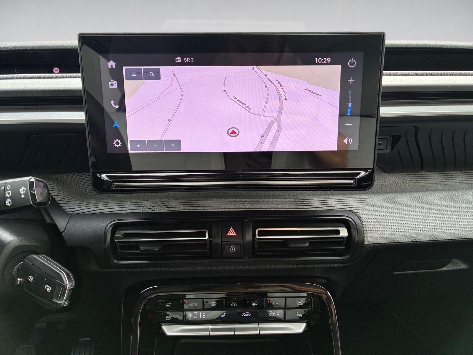 Fahrzeugabbildung Citroën C3 1.2T MAX Sitzhz,Kamera,Allwetter,Navi,LED