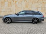 Mercedes-Benz E 43 AMG 4MATIC T-Modell HUD I AMB I LED I CAM - Mercedes-Benz E 43 AMG: Automatik