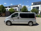 Opel Vivaro - Opel Vivaro: 7sitzer