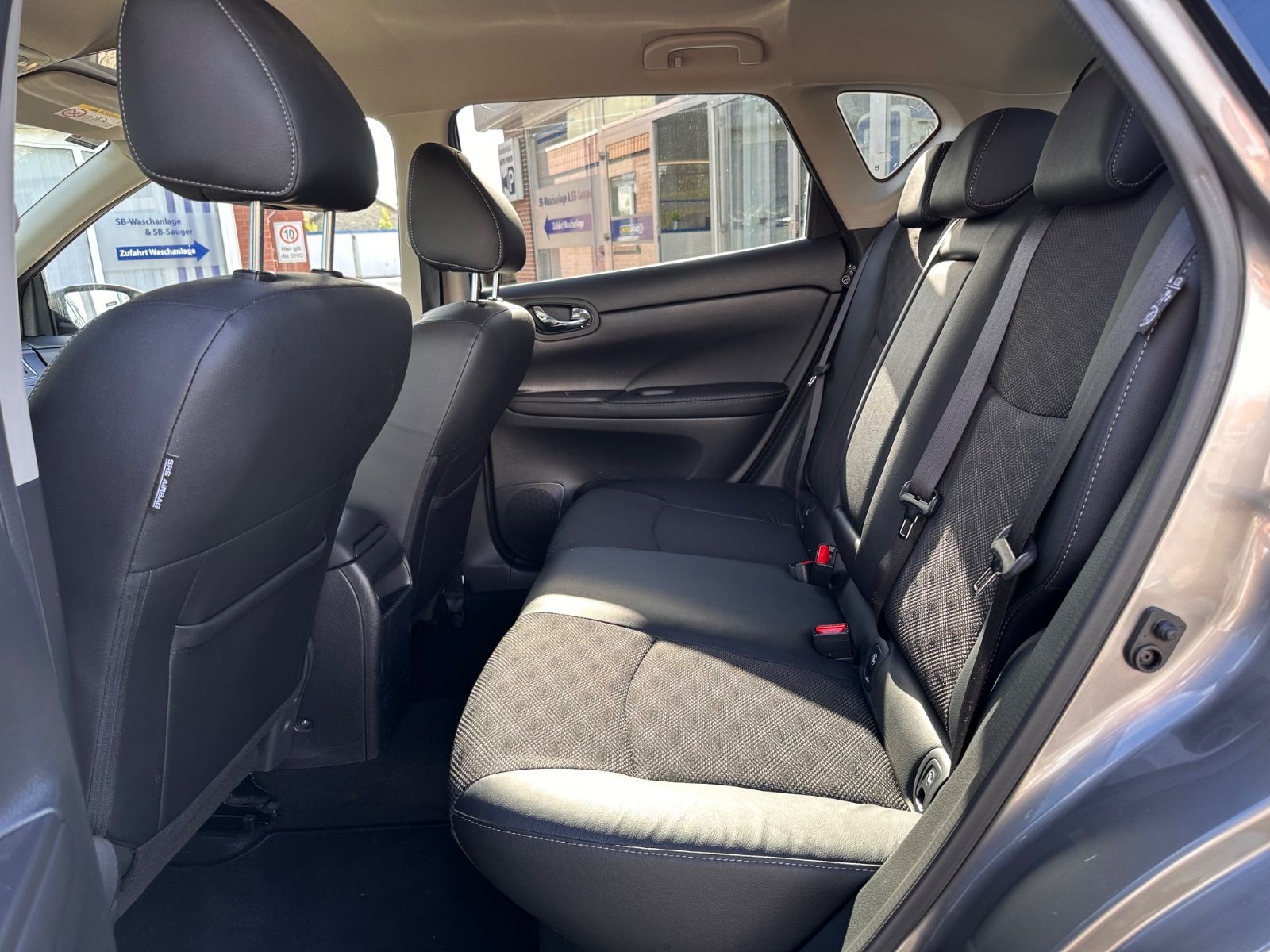Fahrzeugabbildung Nissan Pulsar N-Connecta 1.2 DIG-T AHK/Kamera/GRA/SHZG