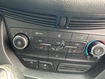 Ford Kuga - 10