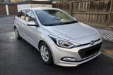 Hyundai i20 1.2 8Fach - Hyundai i20 in Augsburg