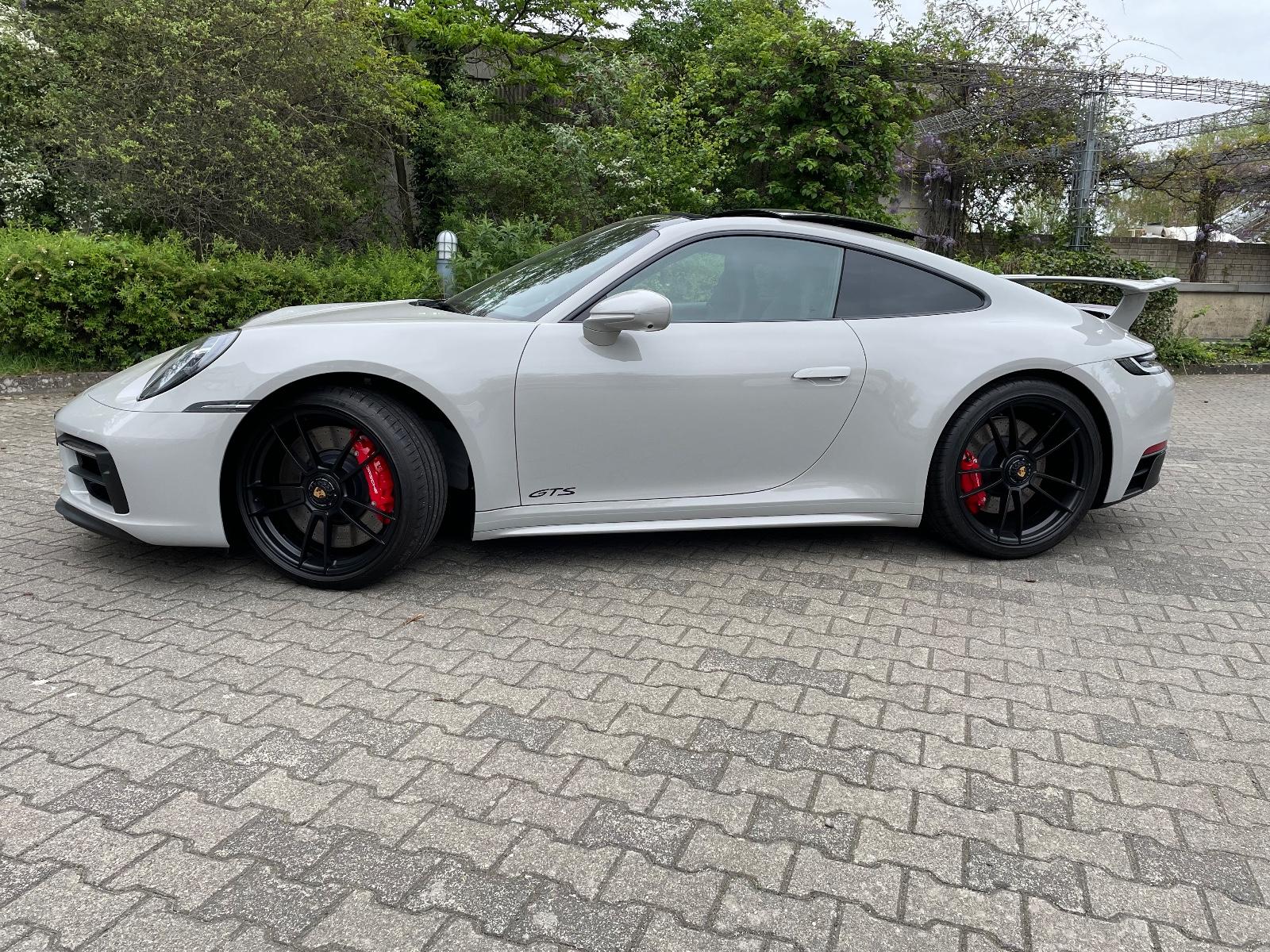 Porsche 911 Carrera GTS /NEU/Kreide/Matrix/18-Wege/GSD