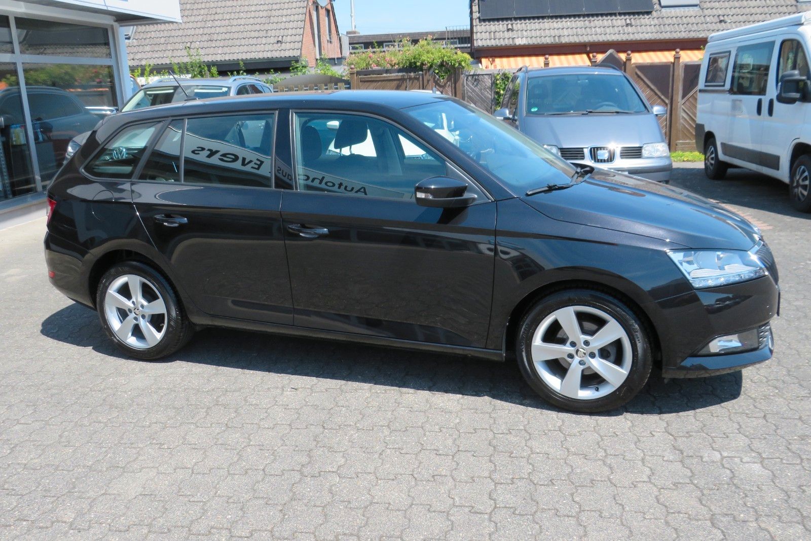 Fahrzeugabbildung SKODA Fabia Combi ALU16`PDC NEBEL APP-CONNECT 1.H