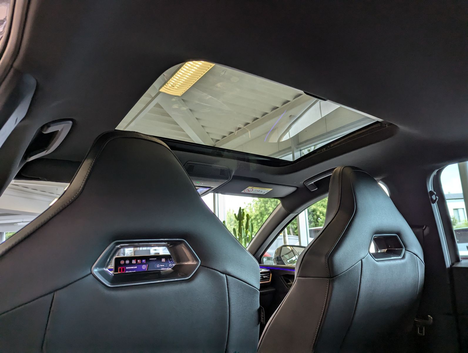 CUPRA Leon 1.5 eTSI Sennh. Matrix Pano Edge/Dynamic - Image 14