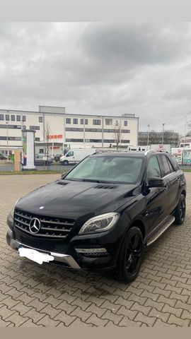 Mercedes-Benz Mercedes ml350 AMG line/ Tausch möglich