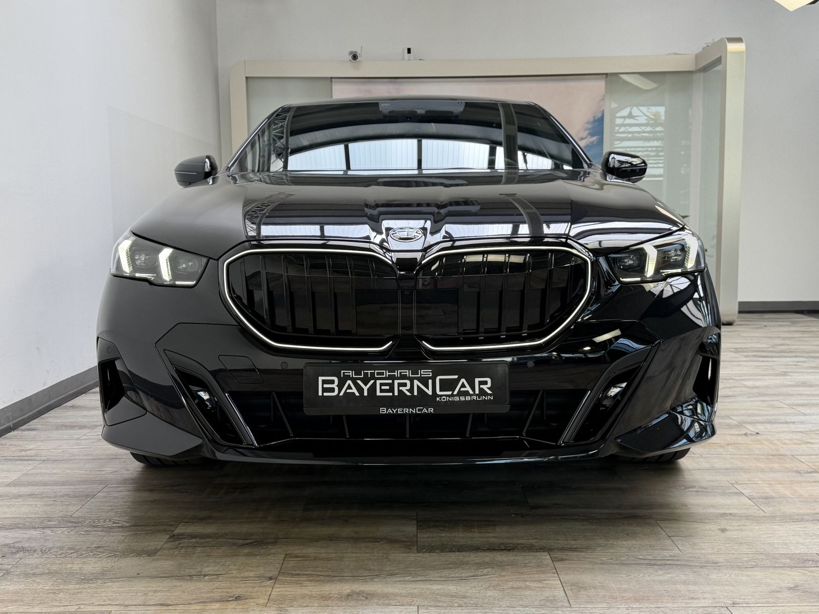 BMW 540d xDr. M Sport Pro Pano Sitzlüft. AHK ACC B&W imagem 2