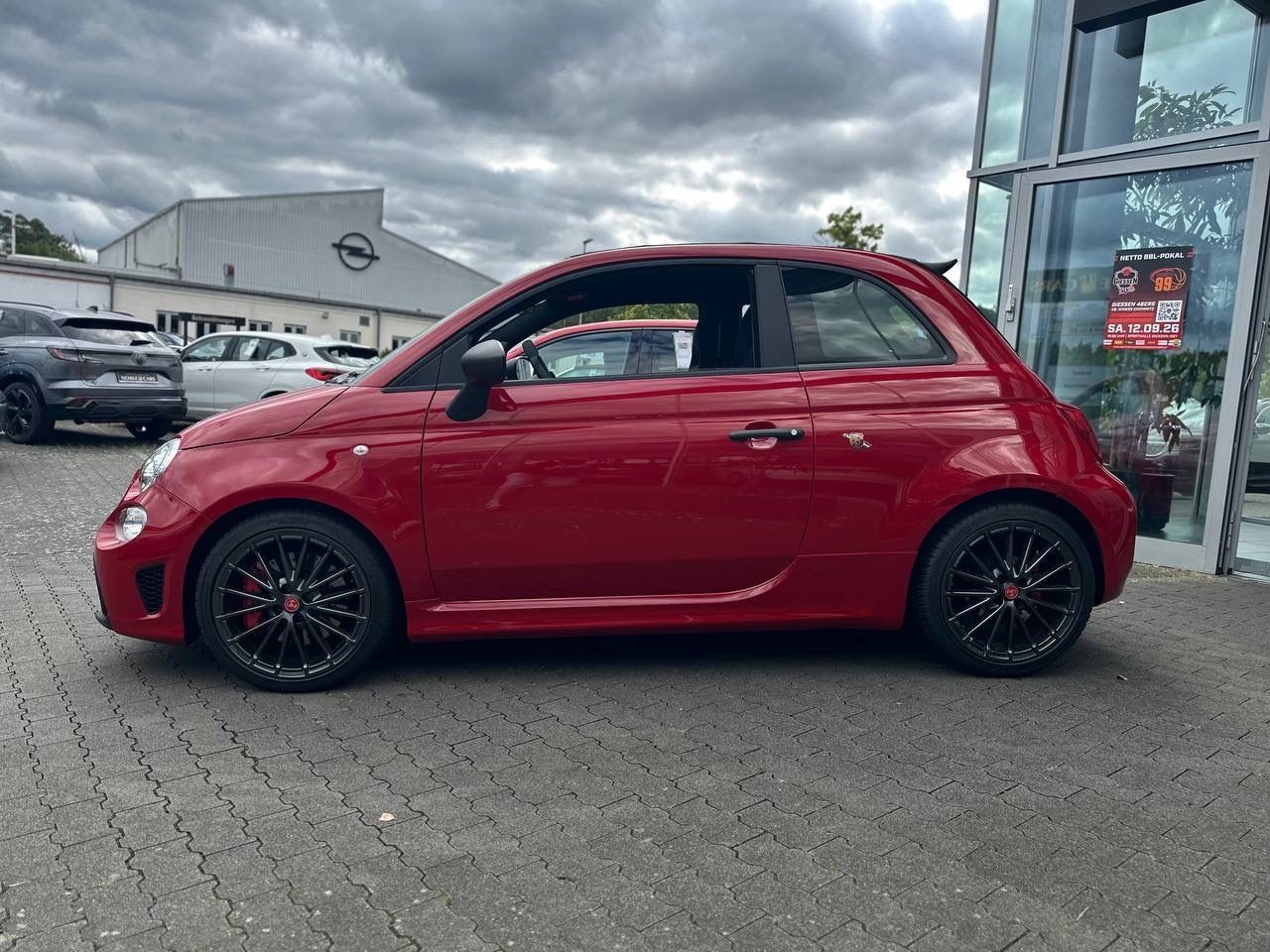 Fahrzeugabbildung Abarth 695C BEATS KLIMA NAVI 17" ALU