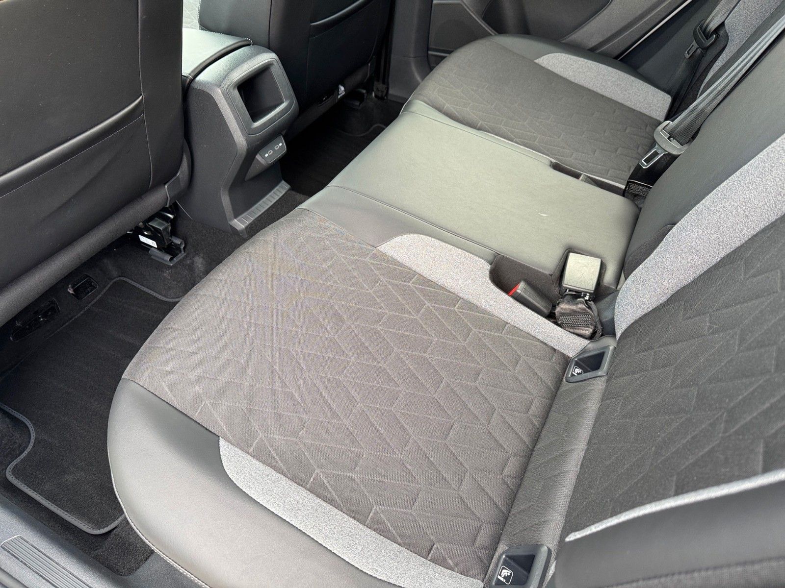 Fahrzeugabbildung Volkswagen T-Cross 1.0 TSI GOAL