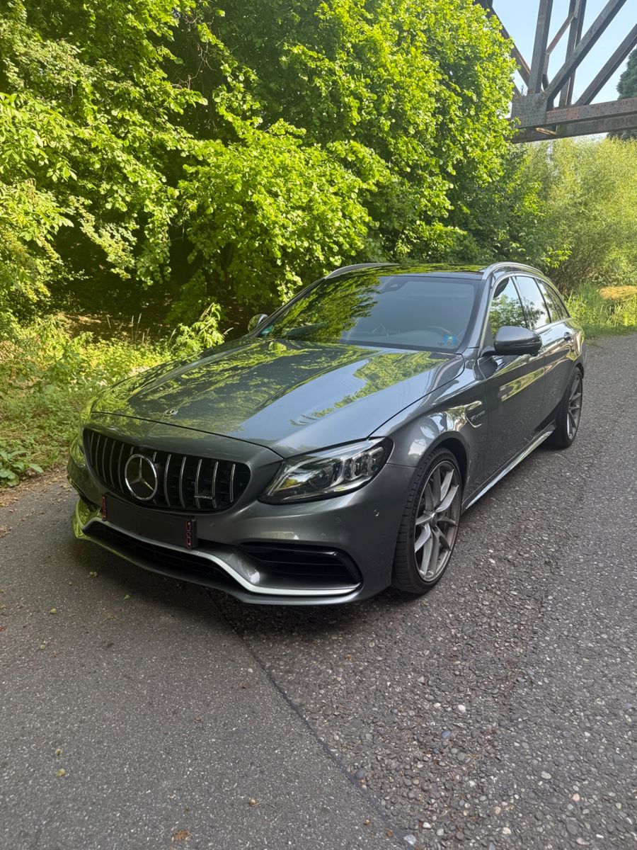MERCEDES-BENZ C 63 AMG C T-Modell C 63 AMG