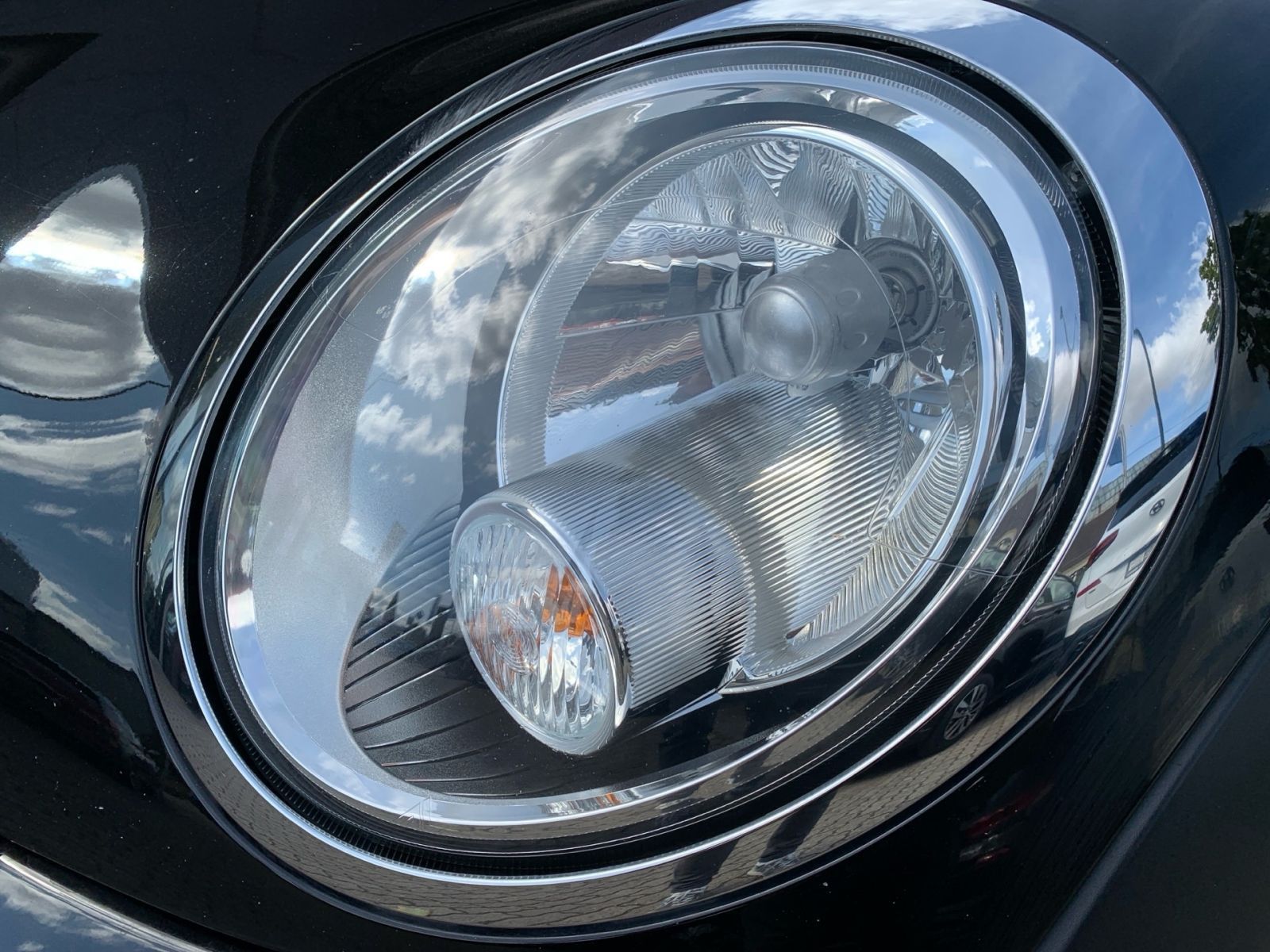 Fahrzeugabbildung MINI ONE Mini Cabrio One 1.6 PDC SHZ