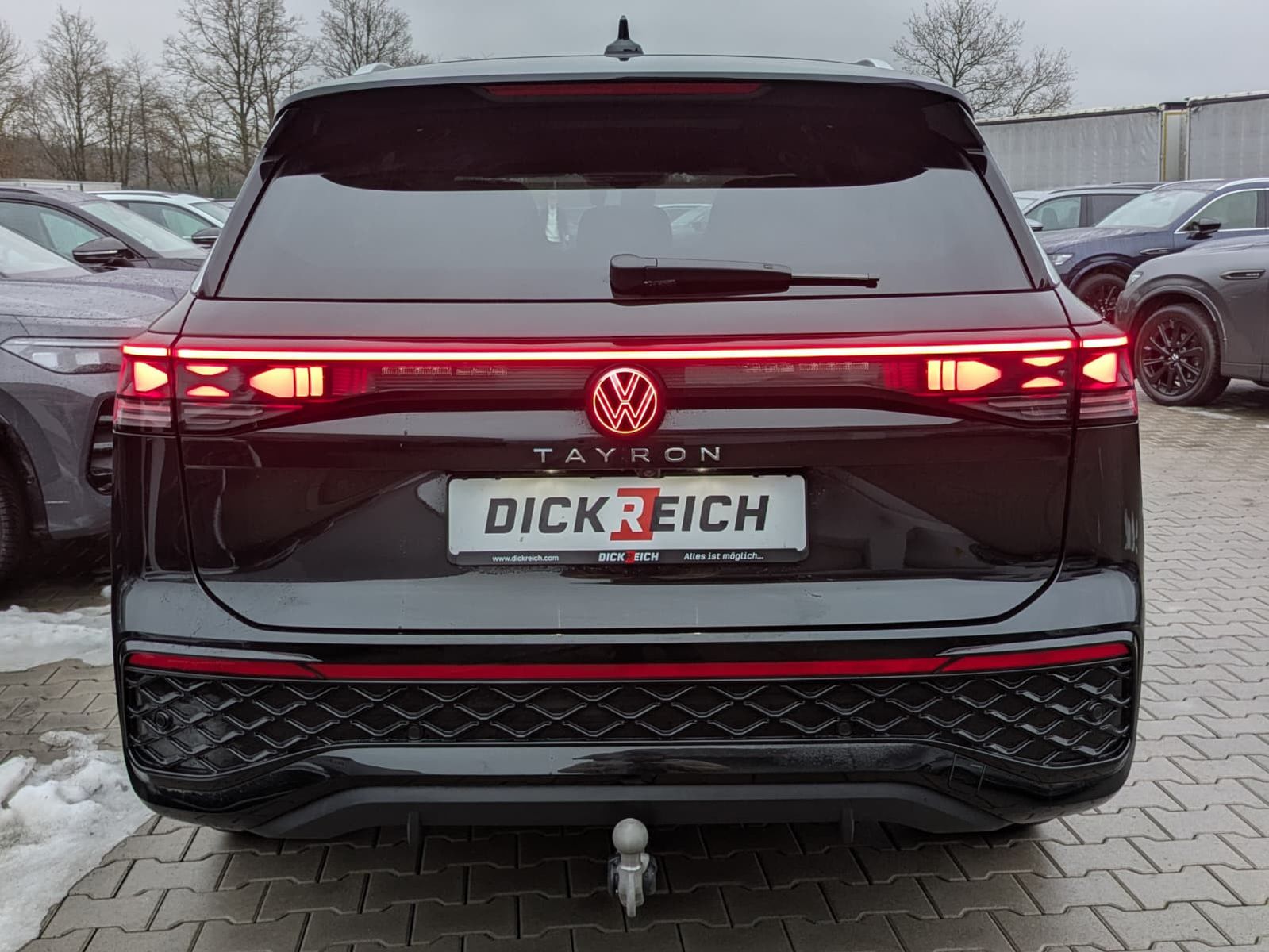 Fahrzeugabbildung Volkswagen Tayron 2.0 TDI 4M R-Line 7Si*MATRIX*AHK*PANO*HUD