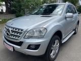 Mercedes-Benz ML 350 M -Klasse ML 350 CDI SPORT PAKET - Mercedes-Benz ML 350 in Augsburg