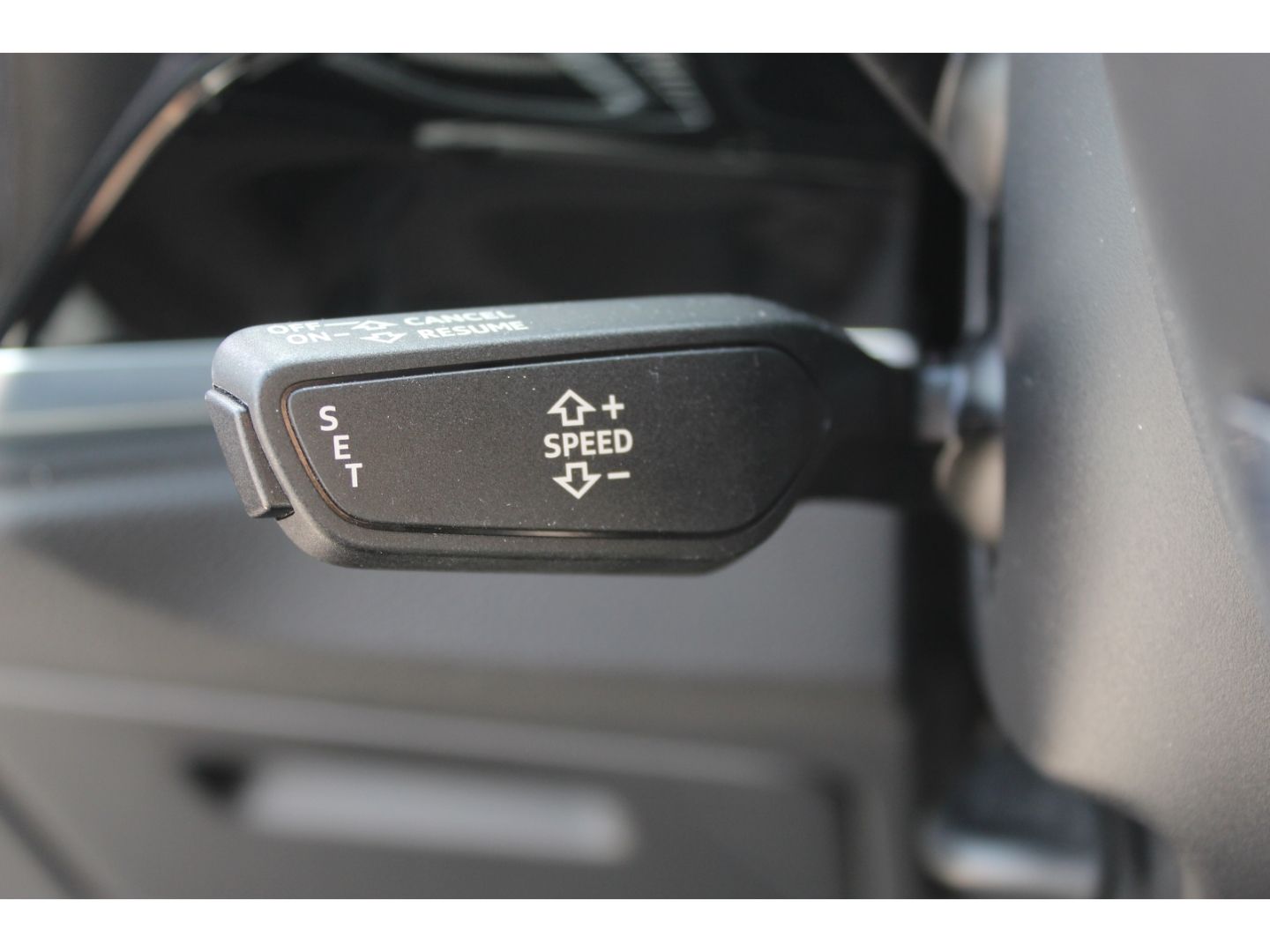 Q3 35 TFSI advanced - Navi*APP*AHK*Keyless*1.Hd!